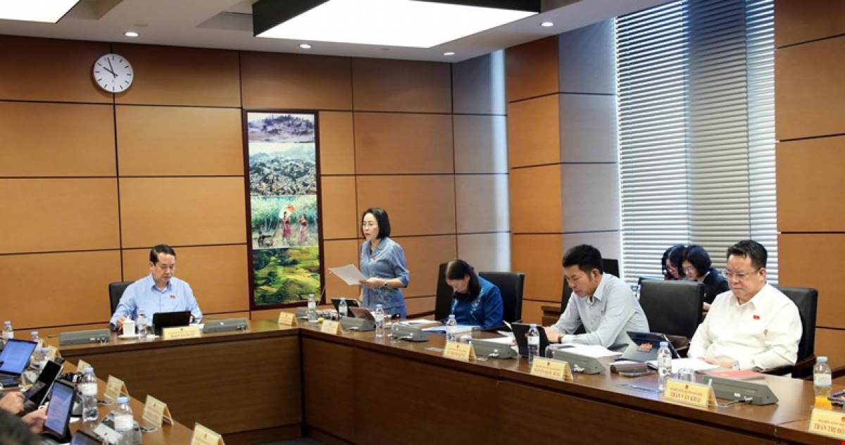 Đại biểu thảo luận tại tổ 10. (Ảnh: Quốc hội)