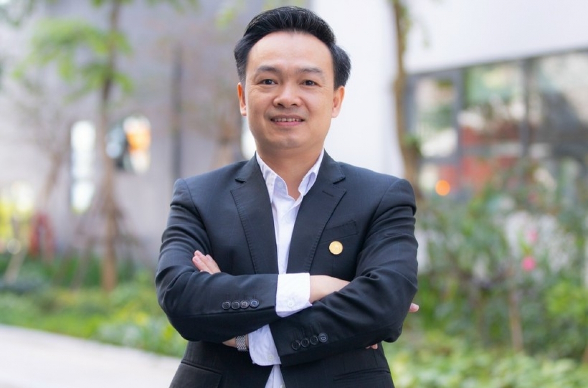 Thầy giáo Trần Mạnh Tùng. Ảnh: NVCC