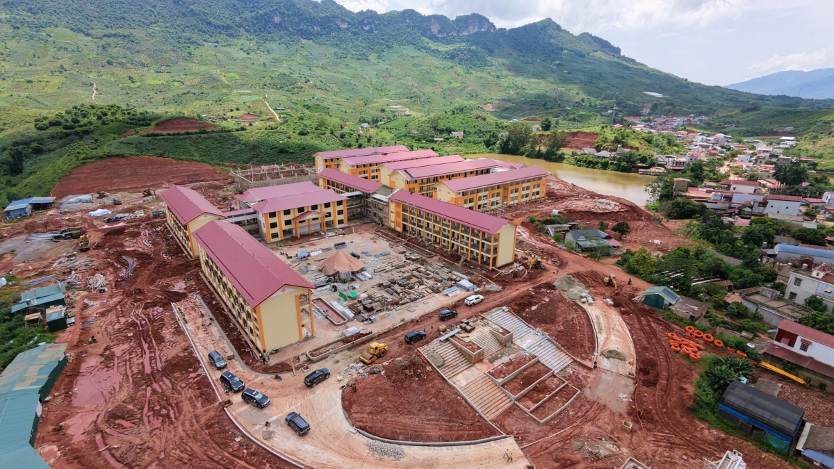 Các trường nội trú liên cấp vùng biên giới Sơn La đang tăng tốc về đích (Ảnh: Lê Hạnh - VOVTB)