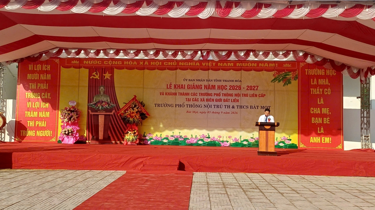 Lễ Khai giảng năm học mới tại xã biên giới Bát Mọt, tỉnh Thanh Hóa. Ảnh: Địa phương cung cấp