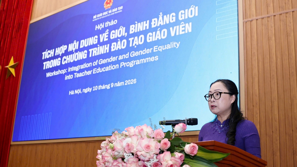 Bà Nguyễn Thị Quyên Thanh, Thứ trưởng  Bộ GDĐT phát biểu khai mạc Hội thảo. (Ảnh: Trường ĐHSPHN)