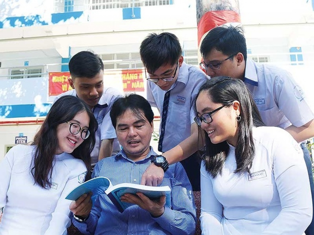 (Ảnh minh họa: Trường THPT Nguyễn Du, TP.HCM)