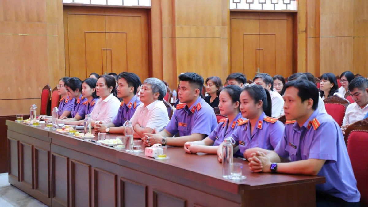 VKSND khu vực 12 - Hà Nội khởi kiện vụ án dân sự công ích doanh nghiệp chậm, trốn đóng BHXH.
Ảnh: BHXH Việt Nam cung cấp