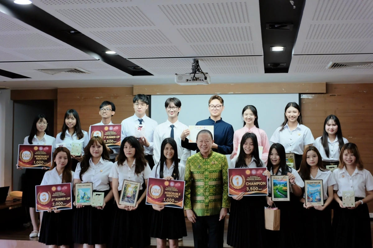 Trao giải cuộc thi sáng tạo video ngắn “Tik Tok 2026: Thailand-Vietnam 50 Years of Friendship”
(Ảnh: USSH)