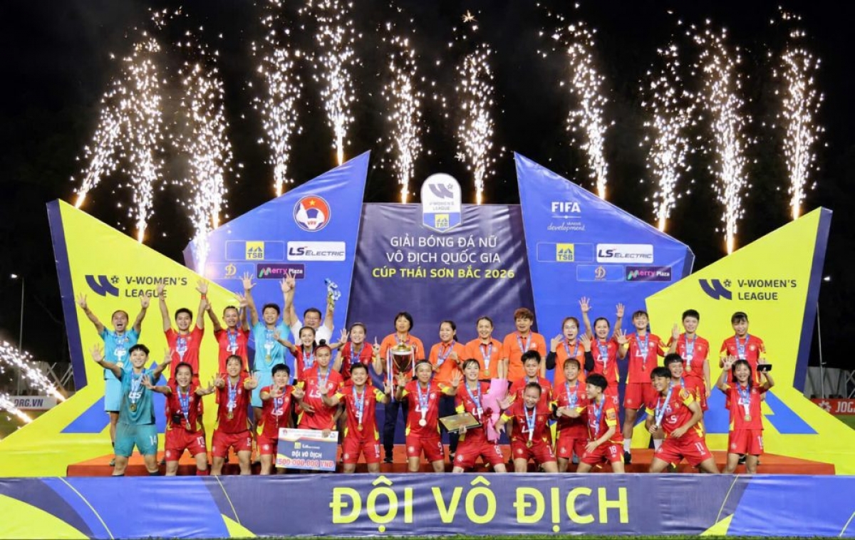 CLB TP.HCM I vô địch sớm 2 vòng đấu và lập kỷ lục với 8 lần đăng quang liên tiếp (ảnh: VFF)