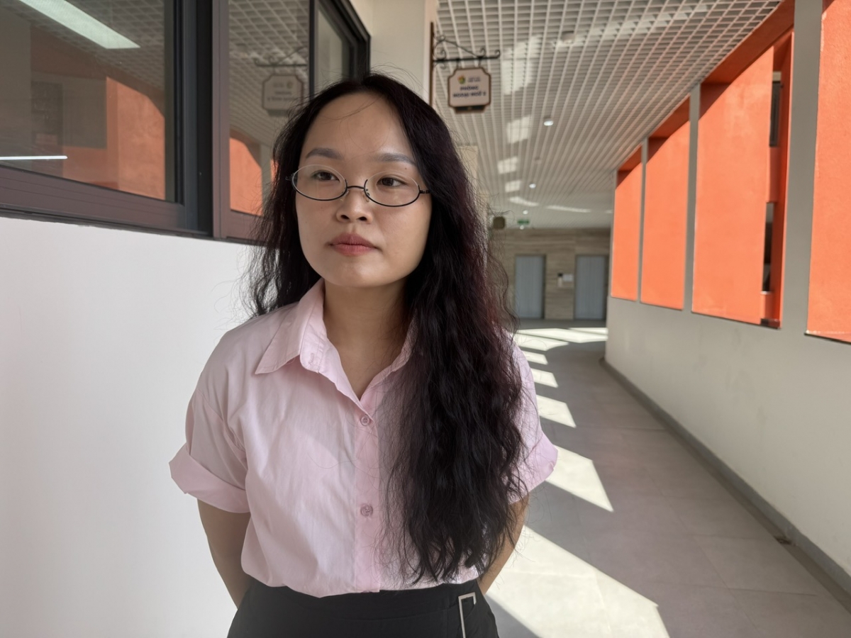 Cô giáo Nguyễn Hồng Hạnh giáo viên tiếng Anh trường THPT Việt Đức, Hà Nội (Ảnh: Thu Lương)