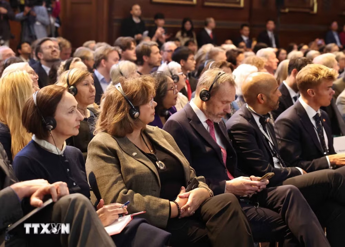 Các đại biểu tham dự cuộc phát biểu chính sách tại Đại học Copenhagen của Tổng Bí thư, Chủ tịch nước Tô Lâm.
(Ảnh: Thống Nhất/TTXVN)