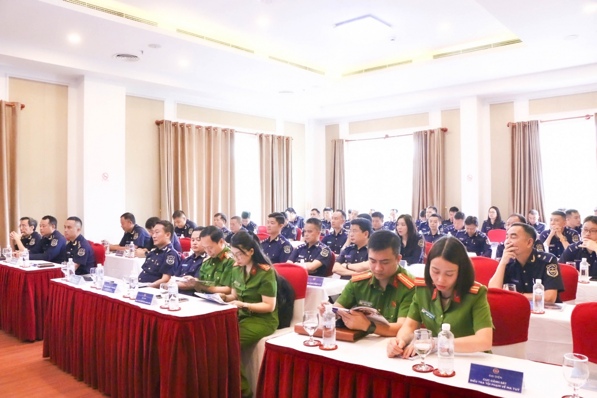 Hội nghị có sự tham gia của giảng viên, báo cáo viên của Cục Cảnh sát điều tra tội phạm về ma túy và Học viện Cảnh sát nhân dân, Bộ Công an - Ảnh: Cục Hải quan.