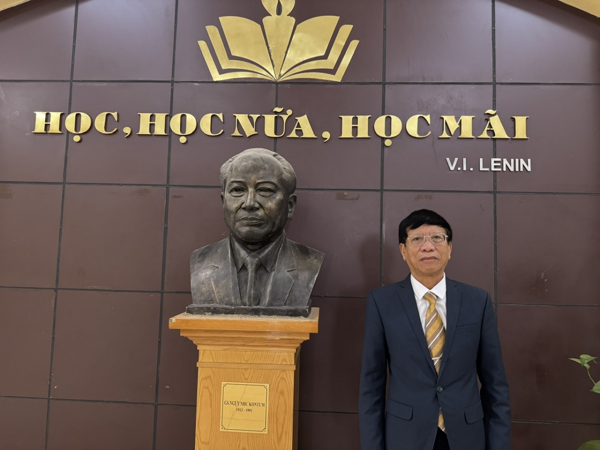 GSTSKH Phạm Kỳ Anh, nguyên Chủ nhiệm khoa Toán cơ tin học trường ĐH Khoa học Tự nhiên (ĐHQGHN) giai đoạn 1999-2006 (Ảnh: Thu Lương)