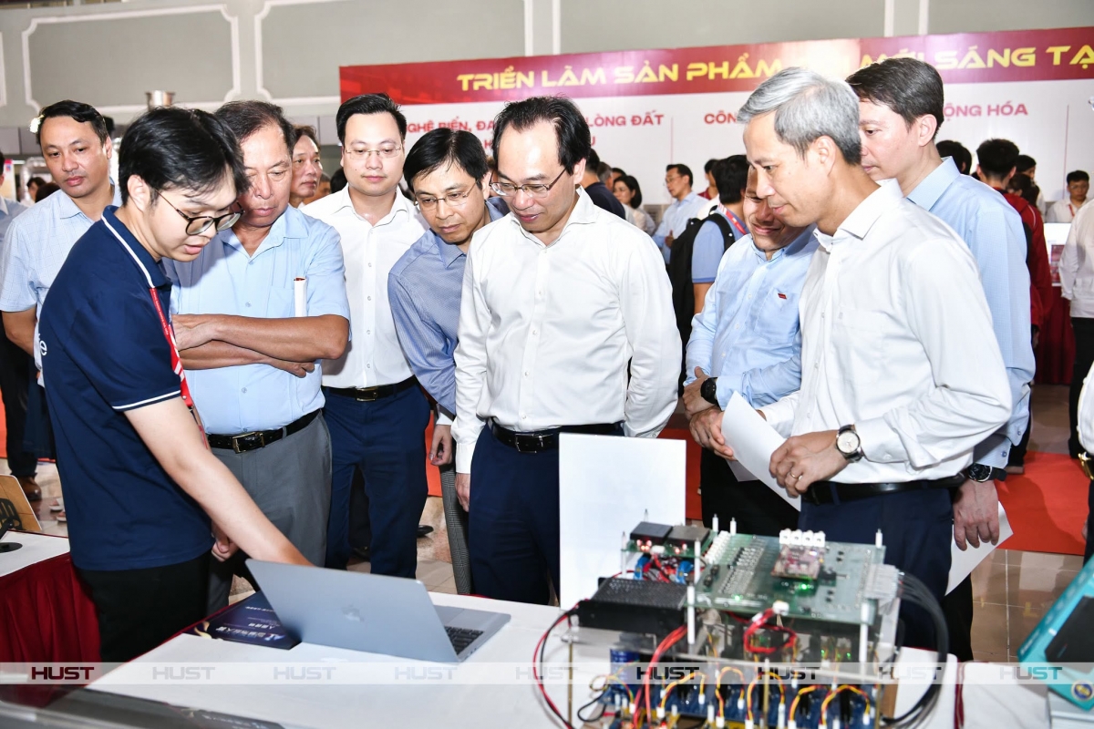 Thông tư 80 của Bộ GD-ĐT làm rõ cách xác định nhóm 30% thí sinh có điểm cao nhất theo từng nhóm ngành trên phạm vi toàn quốc được nhận học bổng theo Nghị định 179.