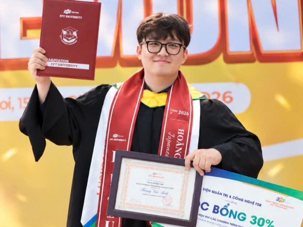 Hoàng Việt Anh đạt kết quả học tập xuất sắc, tốt nghiệp thủ khoa ngành Ngôn ngữ, ĐH FPT
(Ảnh: NVCC)